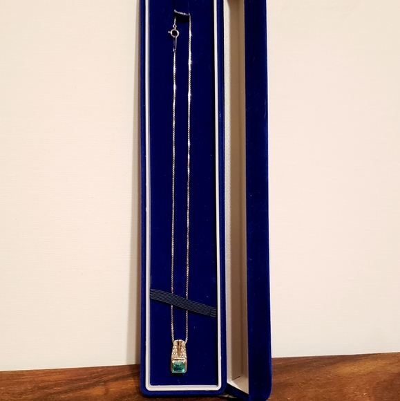 $7,000 Platinum Emerald Diamond Pendant Necklace - Picture 15 of 15